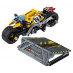 LEGO Technic Ακροβατική Μηχανή 42058