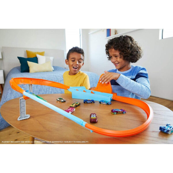 Mattel Hot Wheels Rapid Raceway Champion Play Set GBF81 / GJM75