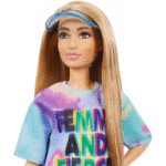Mattel Barbie Fashionistas Doll 159, Petite, Με Καφέ Μαλλιά Που Φοράει Μπλουζάκι Femme And Fierce FBR37 / GRB51