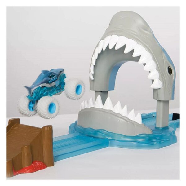 MONSTER JAM - MEGALODON MAYHEM STUNT PLAYSET (1:64) (20120790)