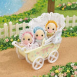 THE SYLVANIAN FAMILIES ΑΞΙΑΓΑΠΗΤΑ ΠΑΠΑΚΙΑ ΜΕ ΚΑΡΟΤΣΙ 5601 (#68169)